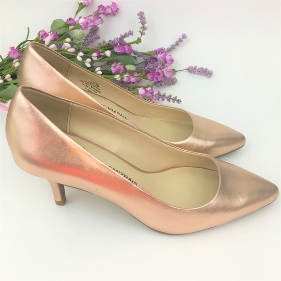 Issac Mizrahi Shoes - Issac Mizrahi Blush Metallic Pumps
